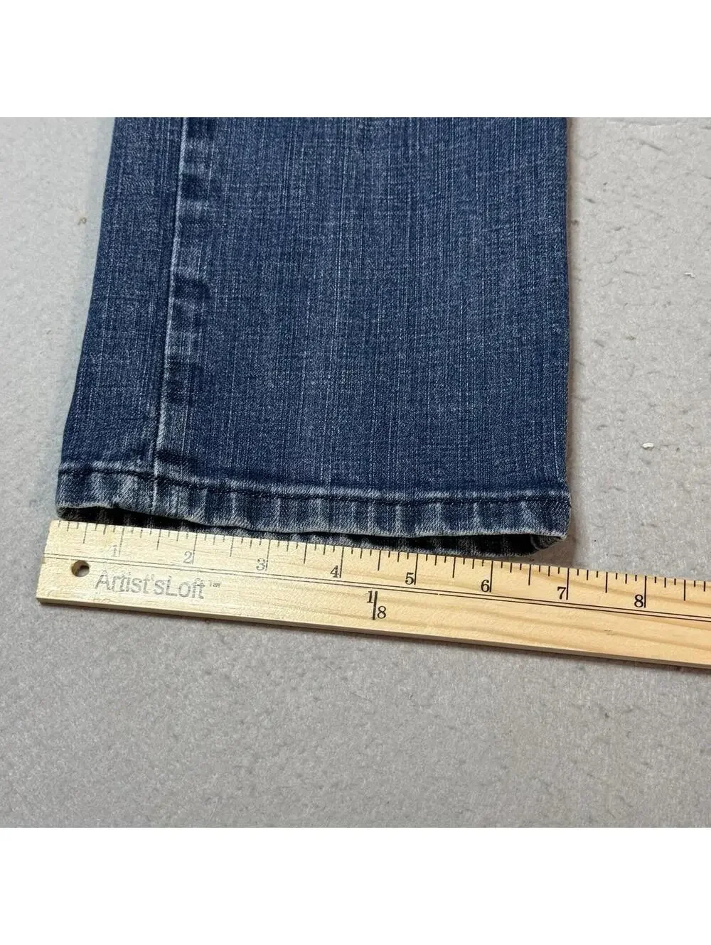 Lucky Brand Men’s 30x32 Straight Leg Blue Jeans Medium Wash Denim